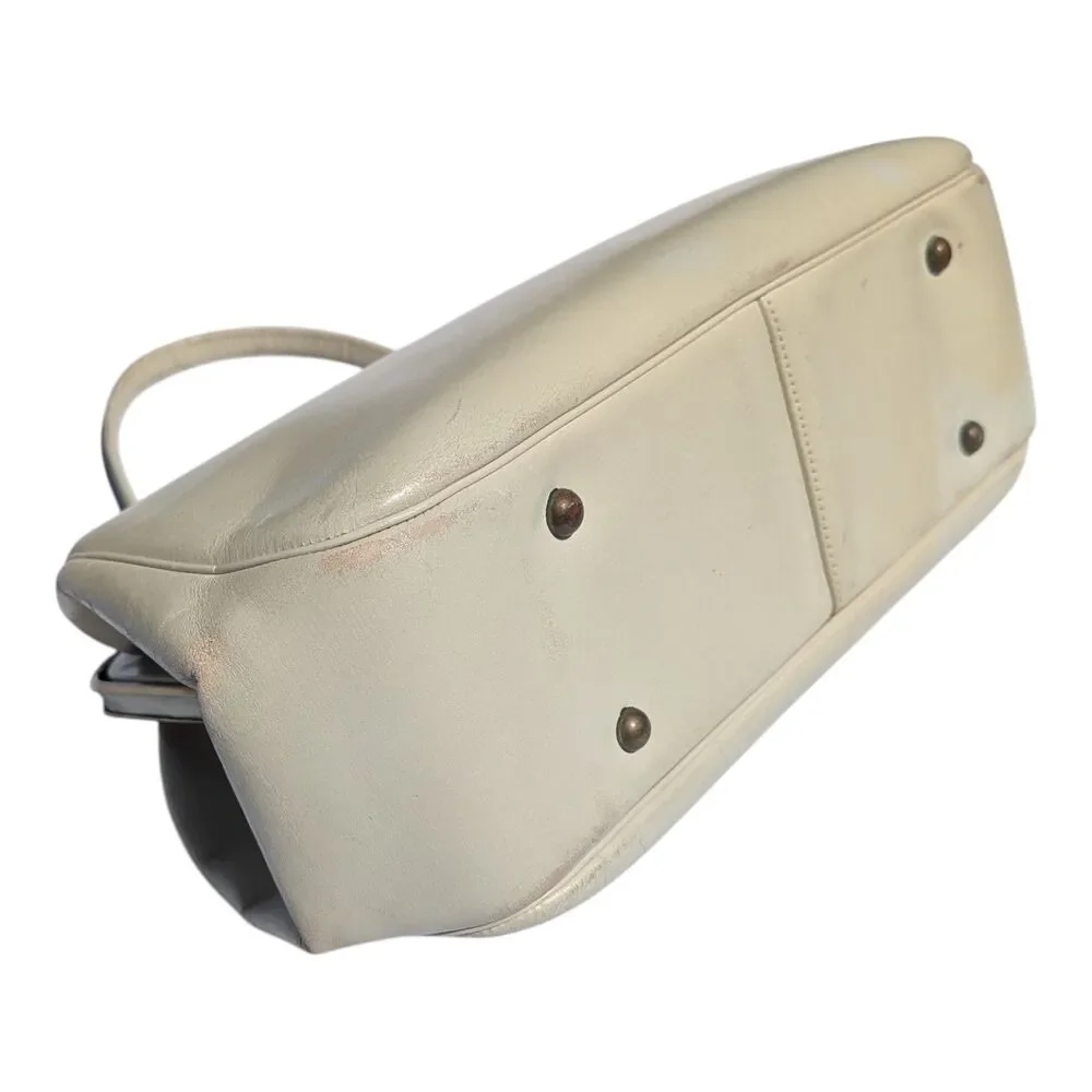 Vintage 1960s Cream Leather Handbag Mid Century Mod Top Handle Frame Clasp Purse